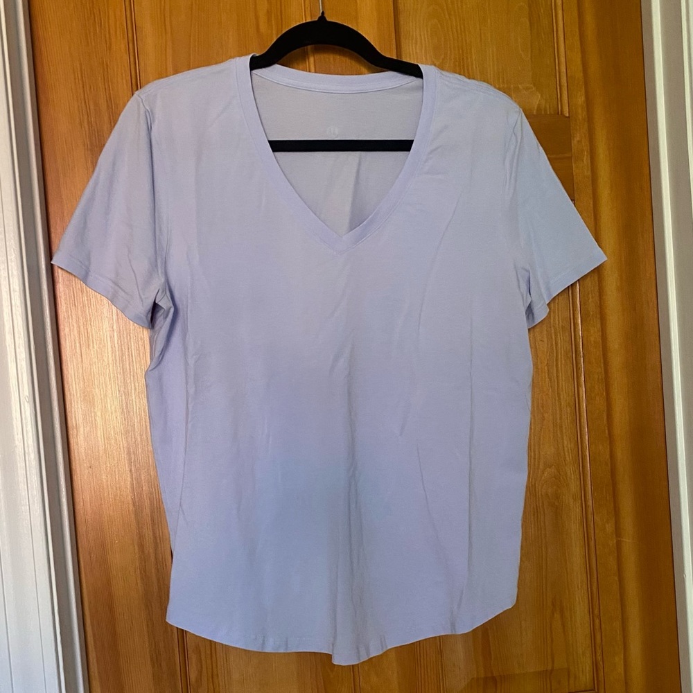 Lululemon Love V-Neck Tshirt